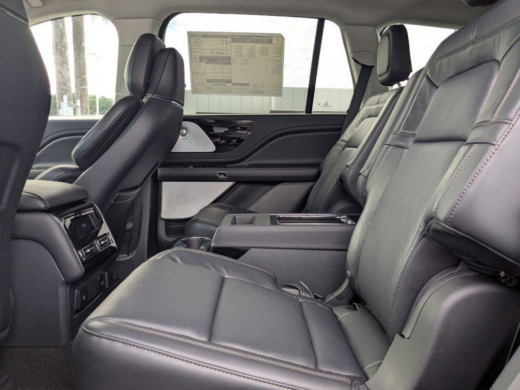 new 2025 Lincoln Aviator car, priced at $74,550