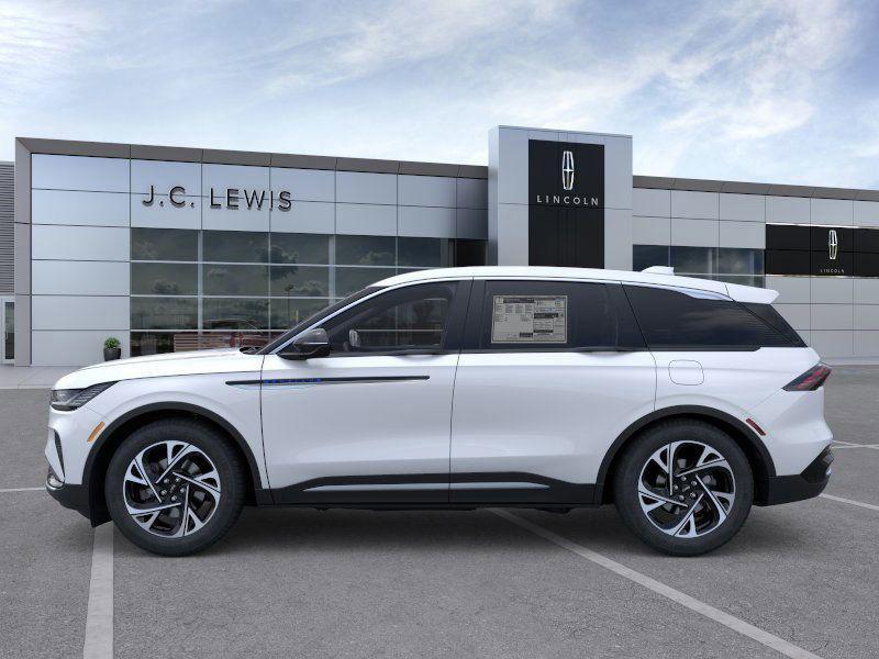 new 2025 Lincoln Nautilus car, priced at $49,728