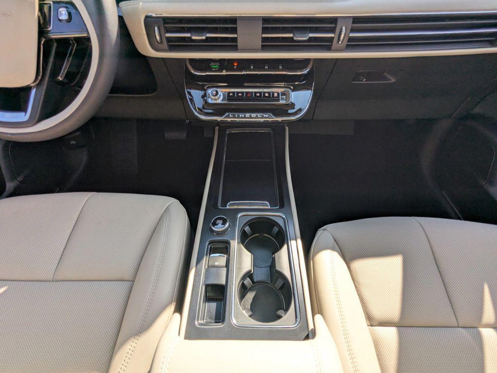 new 2025 Lincoln Corsair car, priced at $55,860