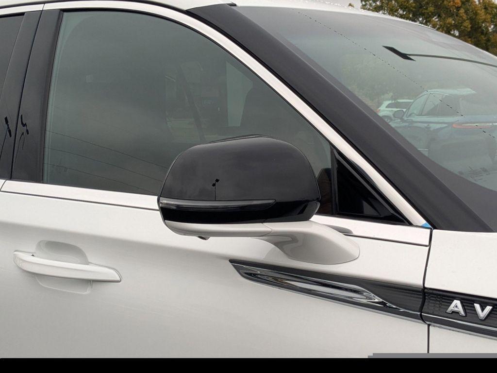 new 2025 Lincoln Aviator car, priced at $72,375