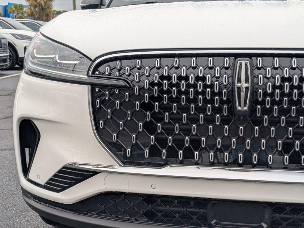 new 2025 Lincoln Aviator car, priced at $72,375