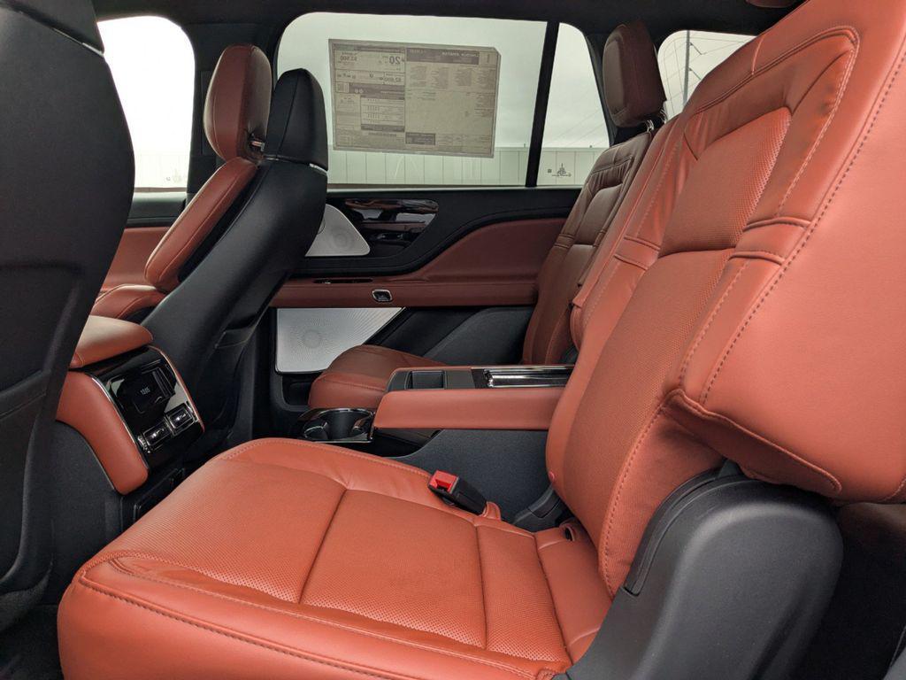 new 2025 Lincoln Aviator car, priced at $72,375