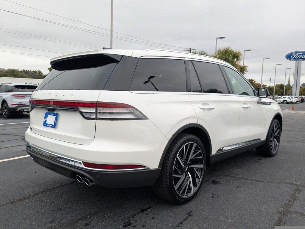 new 2025 Lincoln Aviator car, priced at $72,375