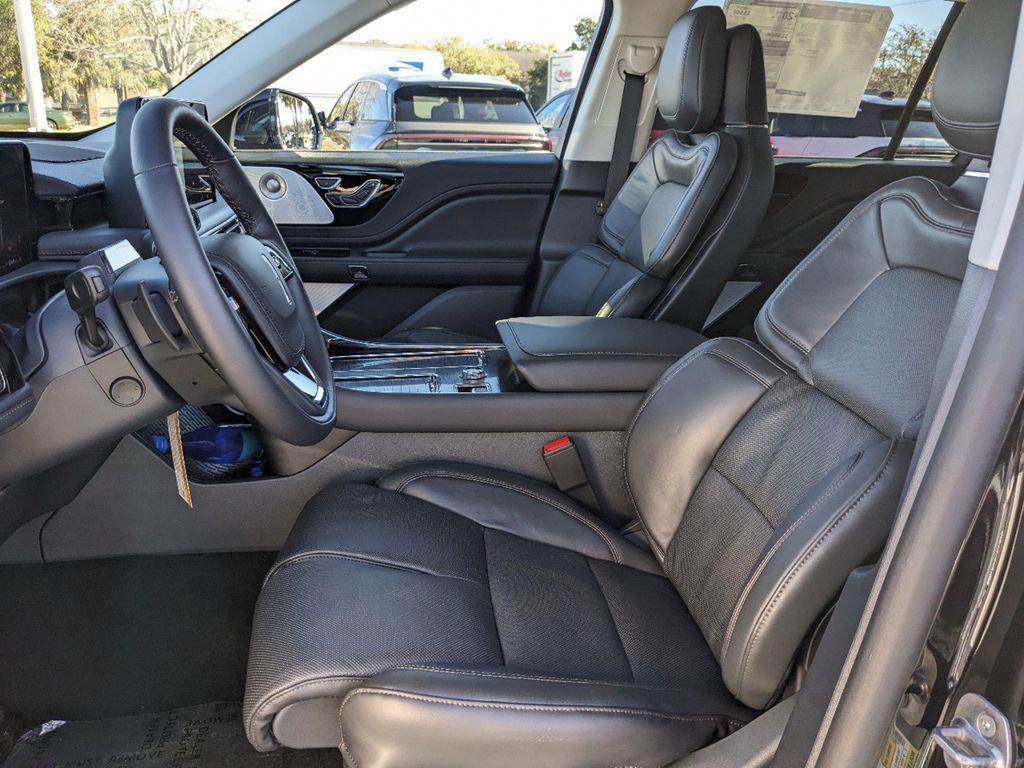 new 2025 Lincoln Aviator car, priced at $75,620