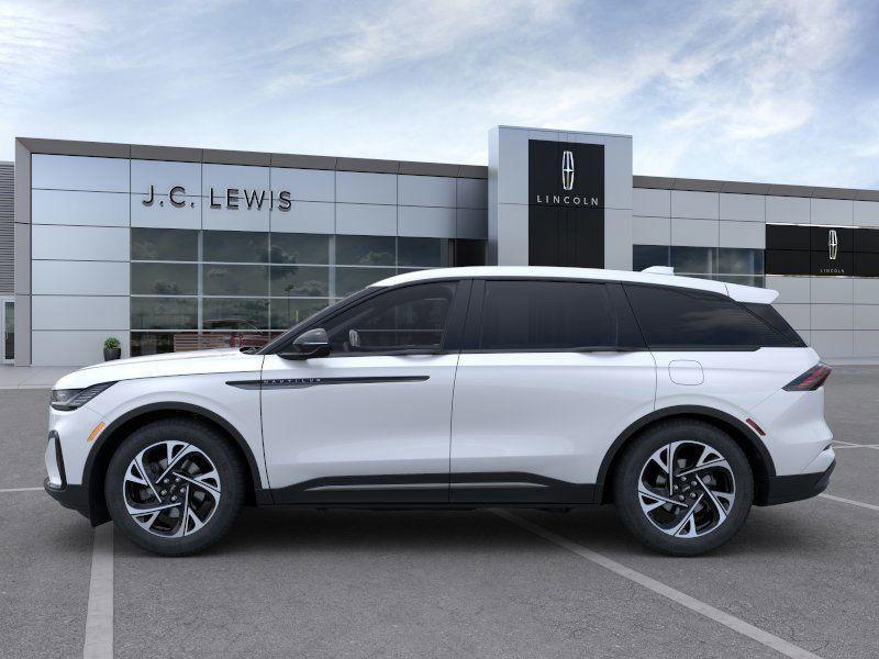 new 2025 Lincoln Nautilus car, priced at $56,235
