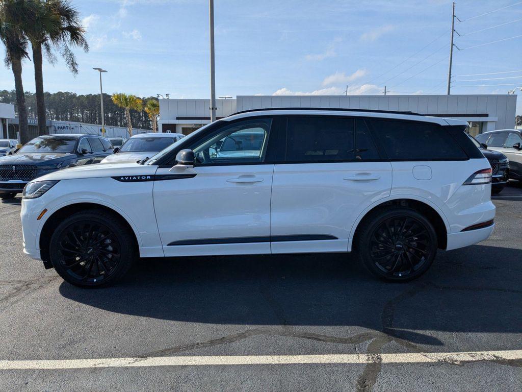 new 2025 Lincoln Aviator car, priced at $81,310