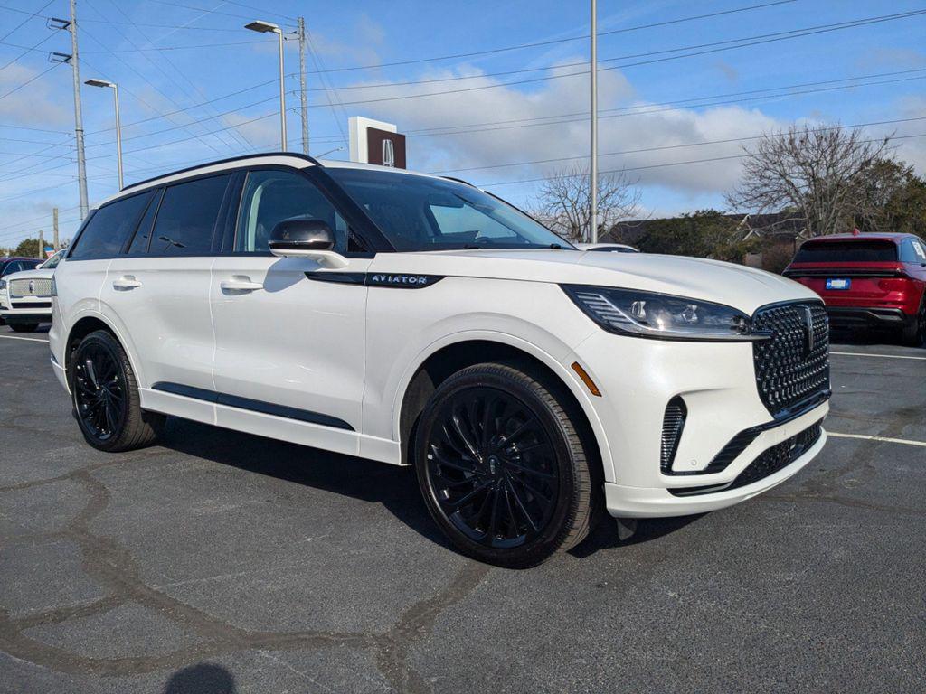 new 2025 Lincoln Aviator car, priced at $81,310