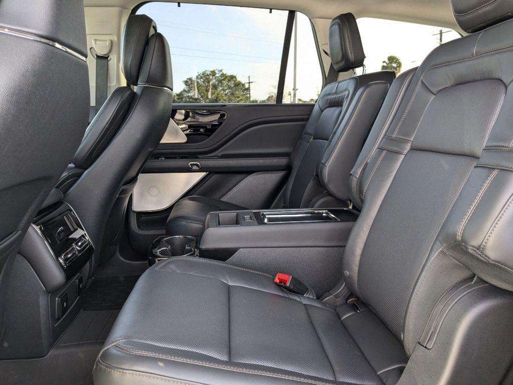 new 2025 Lincoln Aviator car, priced at $81,310