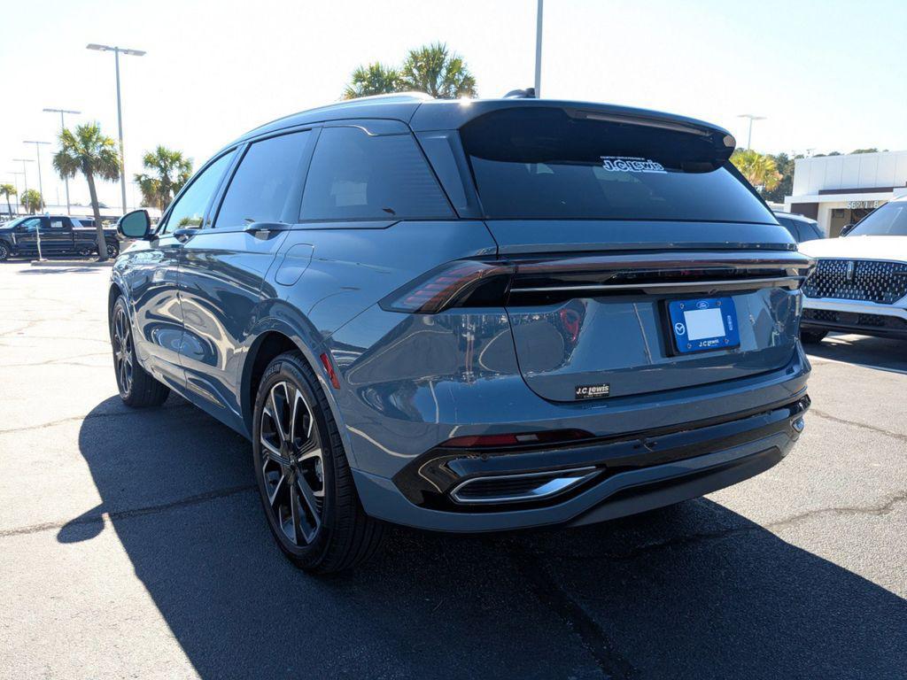 new 2025 Lincoln Nautilus car, priced at $55,293