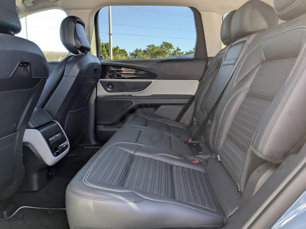 new 2025 Lincoln Nautilus car, priced at $55,293