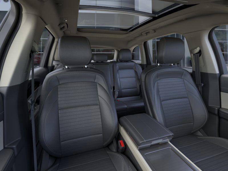 new 2025 Lincoln Nautilus car, priced at $54,588