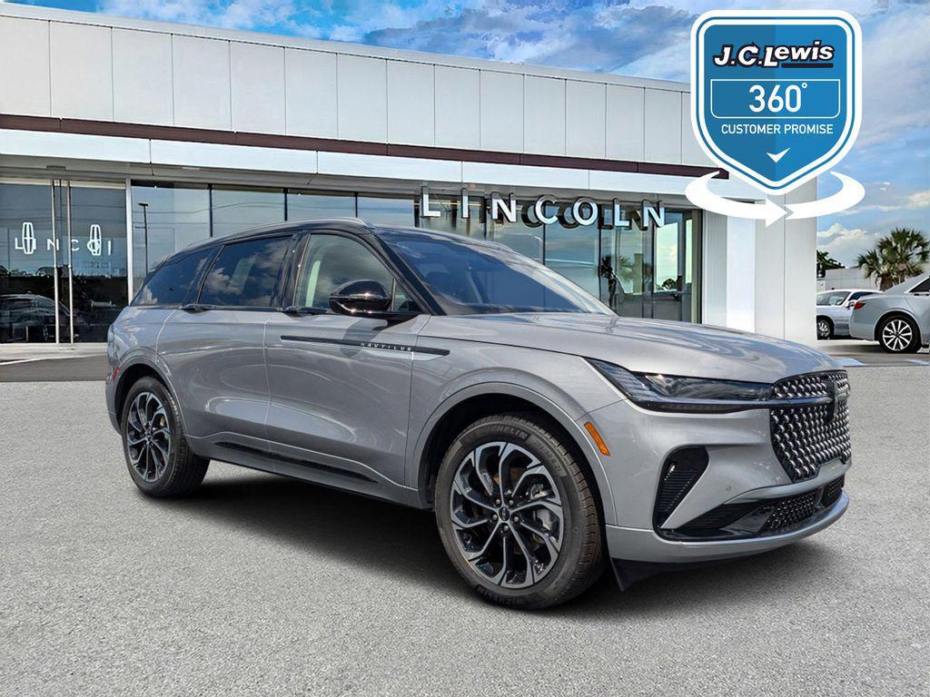 new 2025 Lincoln Nautilus car, priced at $63,910
