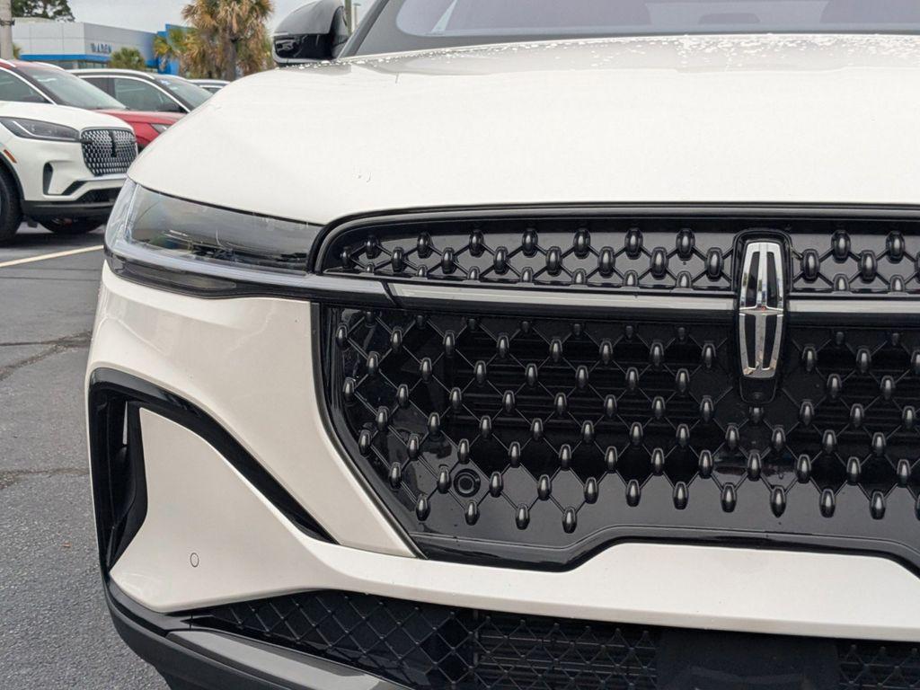 new 2025 Lincoln Nautilus car, priced at $48,741
