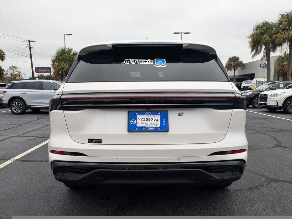 new 2025 Lincoln Nautilus car, priced at $48,741