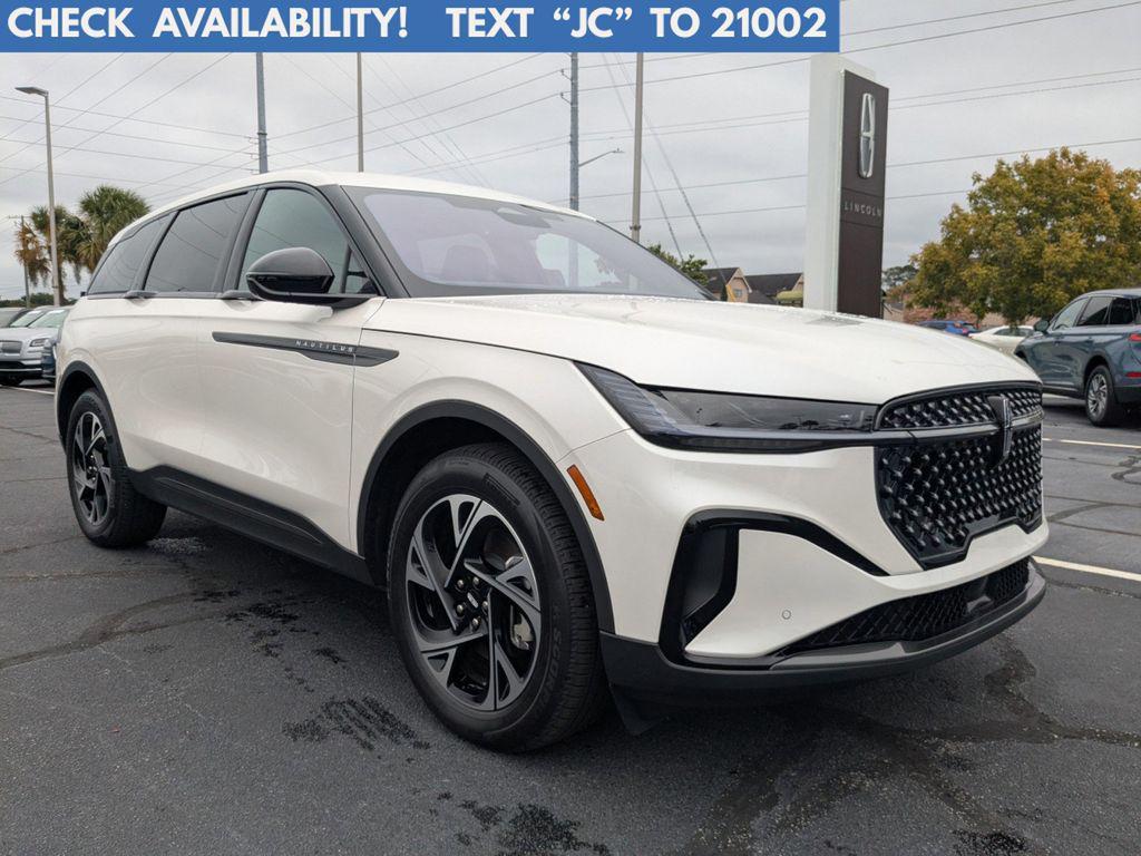 new 2025 Lincoln Nautilus car, priced at $48,741