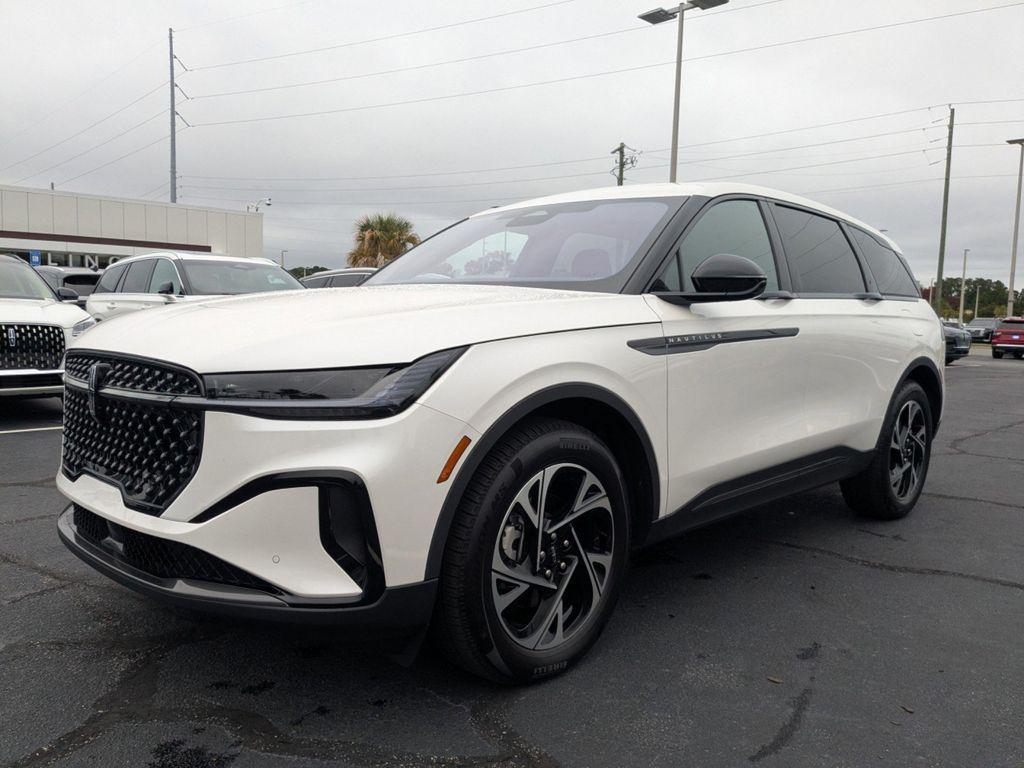 new 2025 Lincoln Nautilus car, priced at $48,741