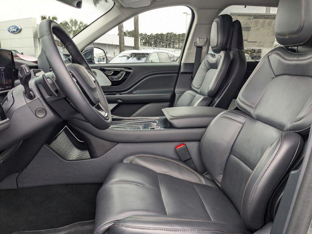 new 2025 Lincoln Aviator car, priced at $76,999