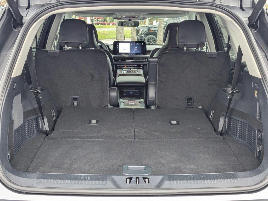 new 2025 Lincoln Aviator car, priced at $76,999