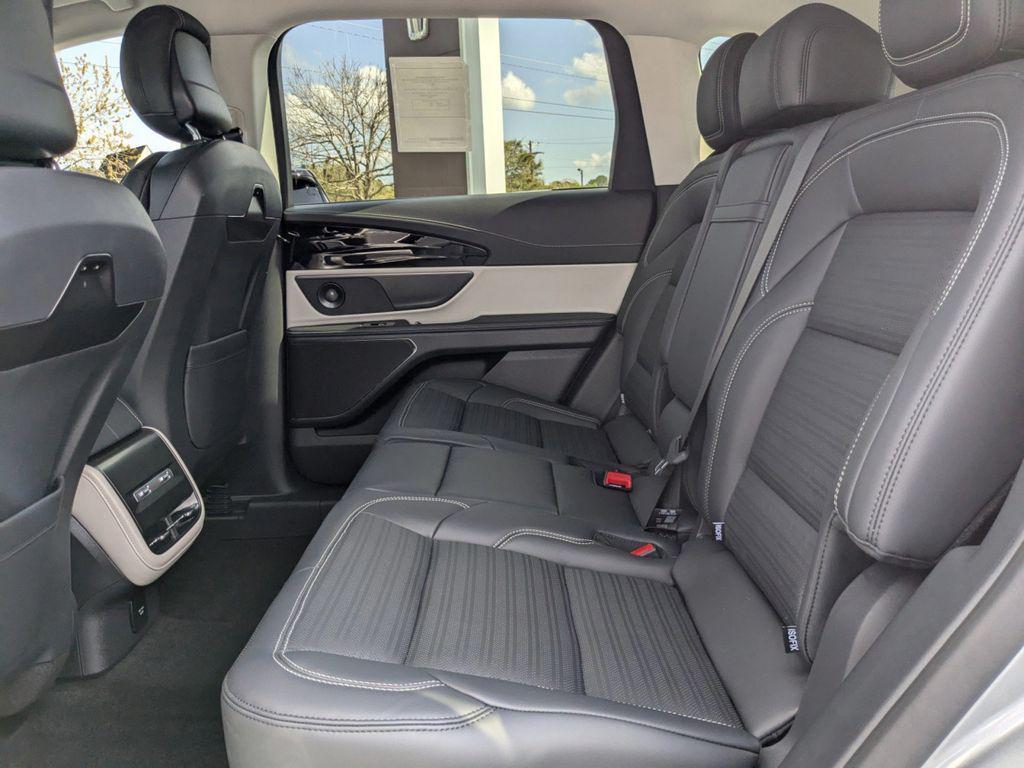 new 2025 Lincoln Nautilus car, priced at $58,705