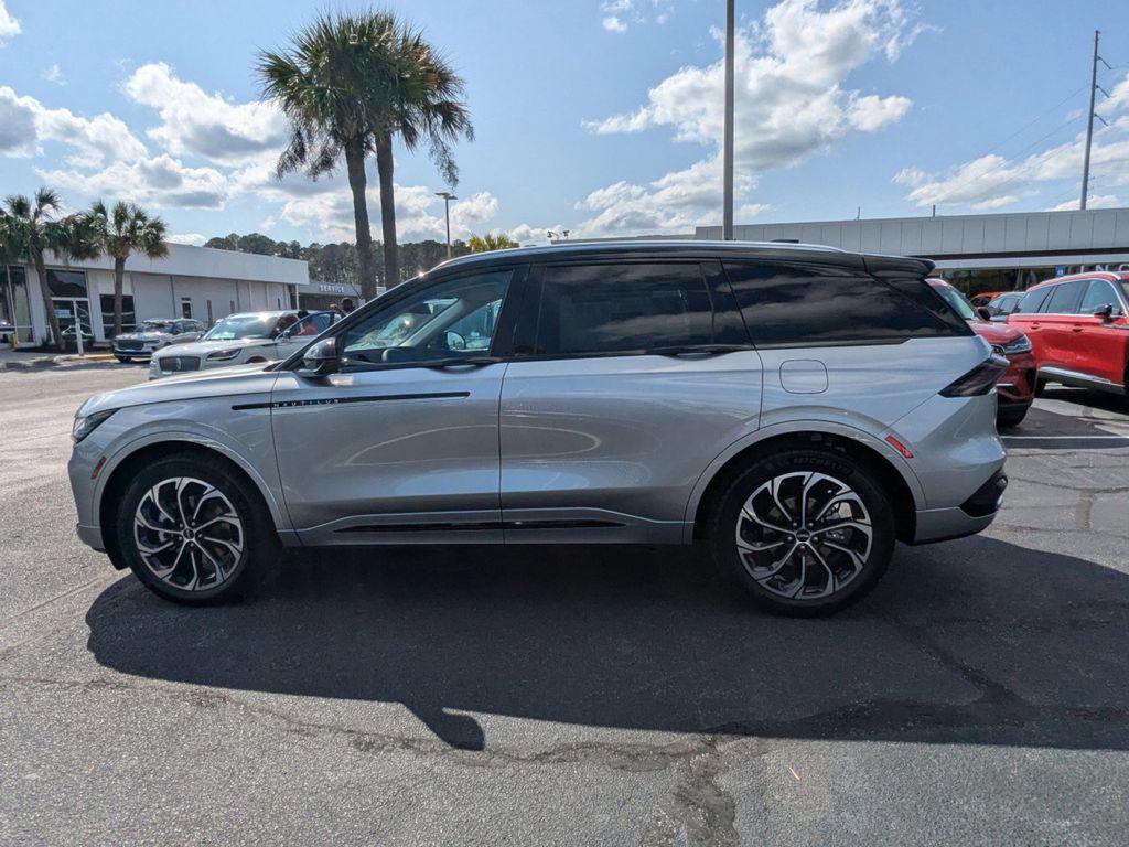 new 2025 Lincoln Nautilus car, priced at $58,705
