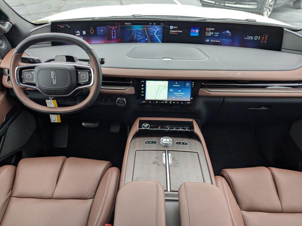 new 2025 Lincoln Navigator car, priced at $111,474