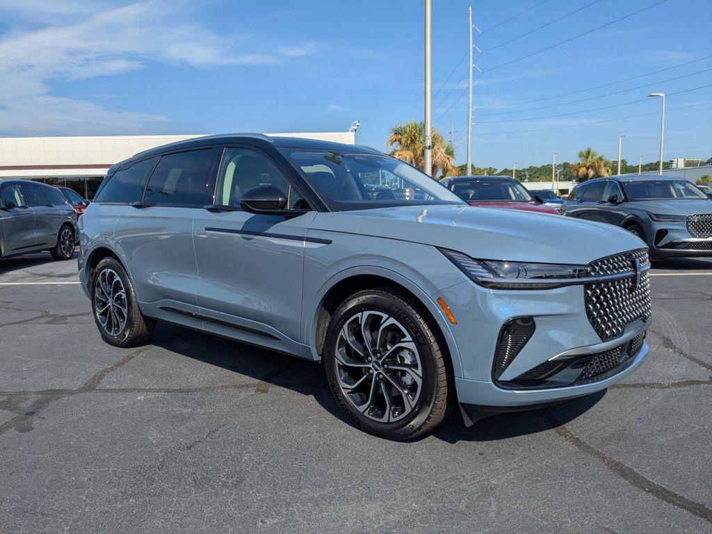 new 2025 Lincoln Nautilus car, priced at $61,450