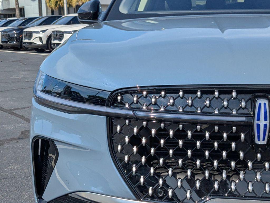 new 2025 Lincoln Nautilus car, priced at $61,450