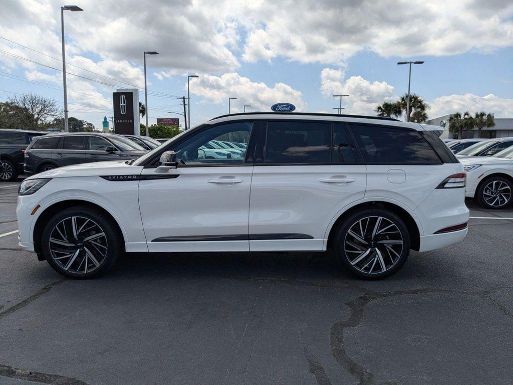 new 2025 Lincoln Aviator car, priced at $92,590
