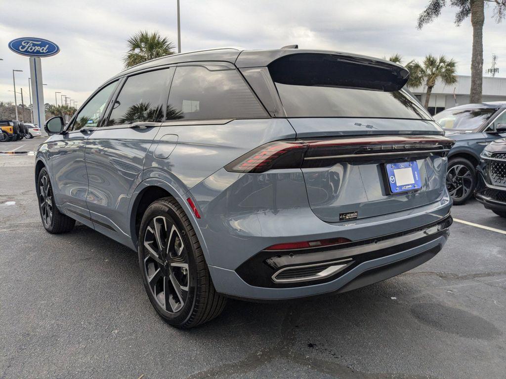 new 2025 Lincoln Nautilus car, priced at $62,205