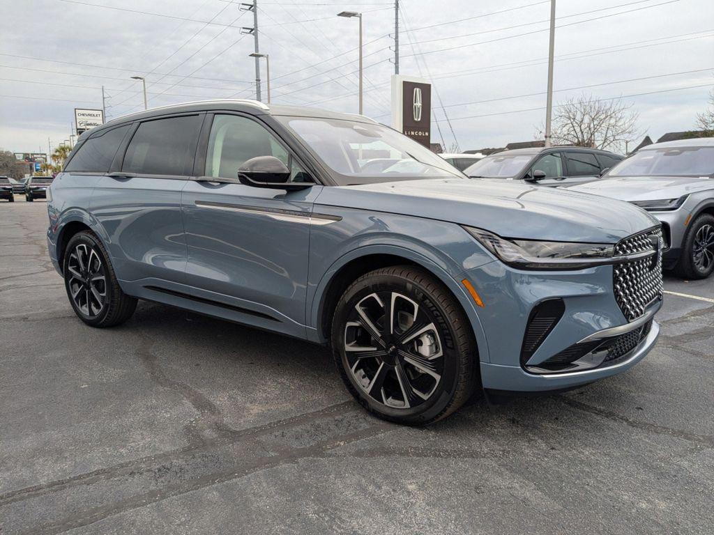 new 2025 Lincoln Nautilus car, priced at $62,205