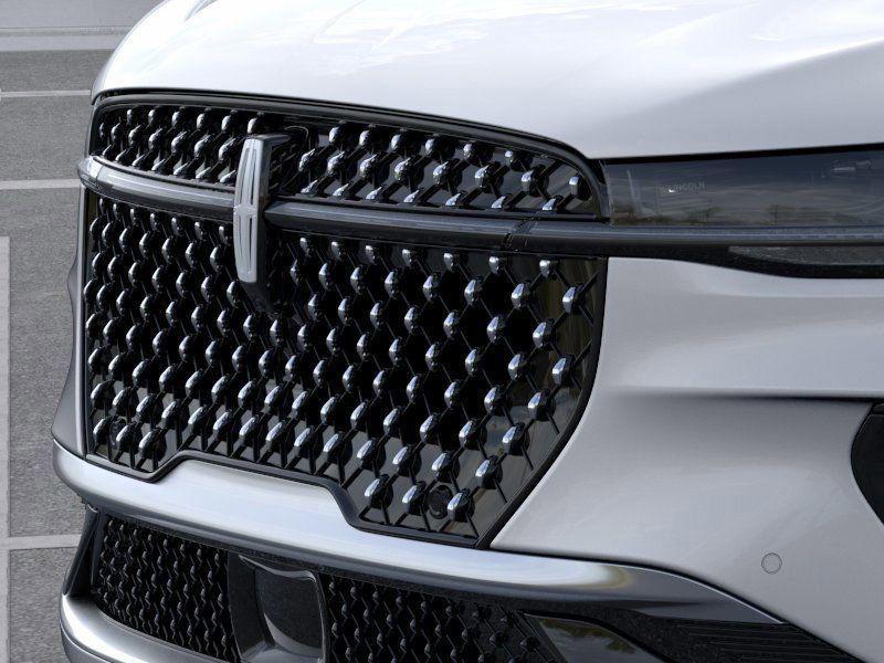 new 2025 Lincoln Nautilus car, priced at $63,910