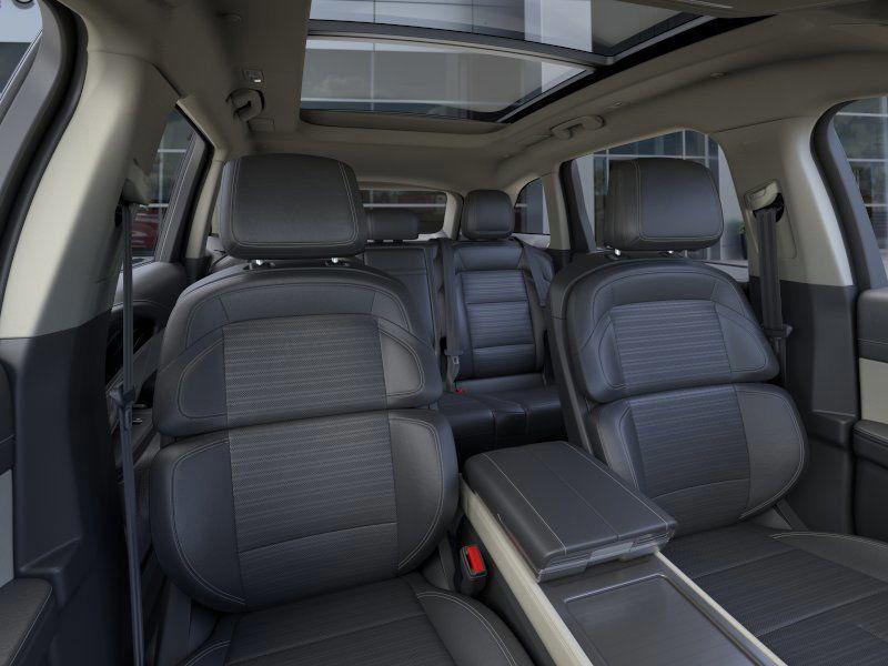 new 2025 Lincoln Nautilus car, priced at $63,910
