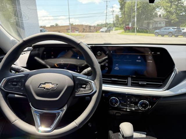 new 2025 Chevrolet Trax car, priced at $25,000
