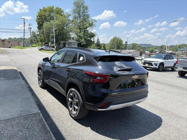 new 2025 Chevrolet Trax car, priced at $25,000