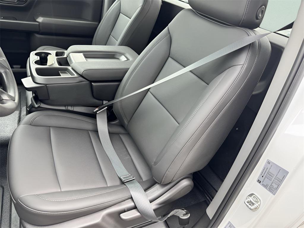 new 2025 Chevrolet Silverado 1500 car, priced at $39,550