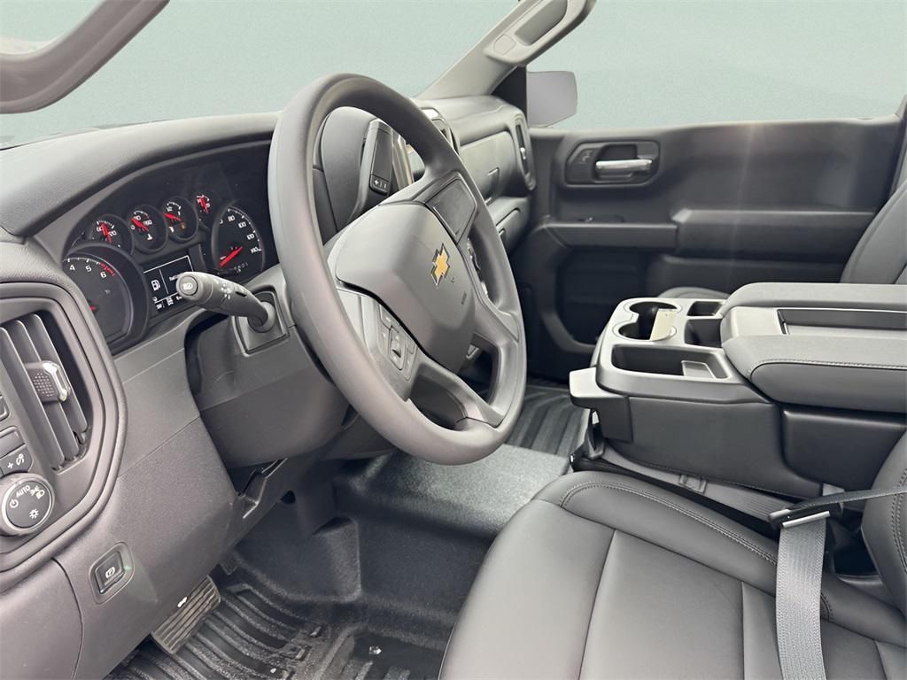 new 2025 Chevrolet Silverado 1500 car, priced at $39,550