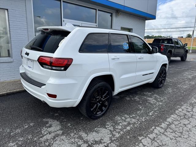 used 2022 Jeep Grand Cherokee car, priced at $28,500