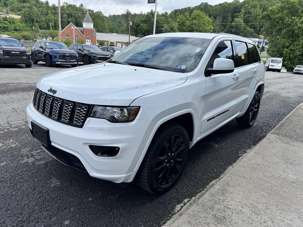 used 2022 Jeep Grand Cherokee car, priced at $25,829