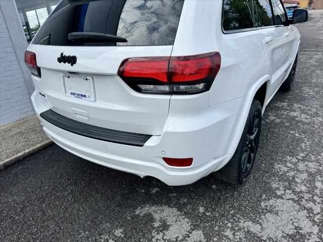 used 2022 Jeep Grand Cherokee car, priced at $28,500