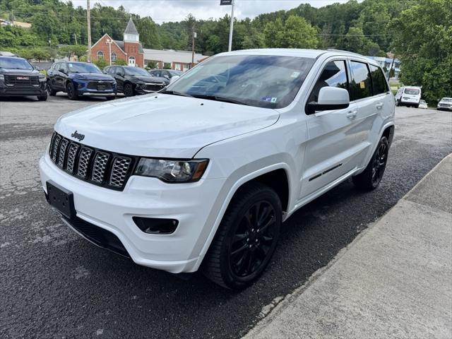 used 2022 Jeep Grand Cherokee car, priced at $28,500