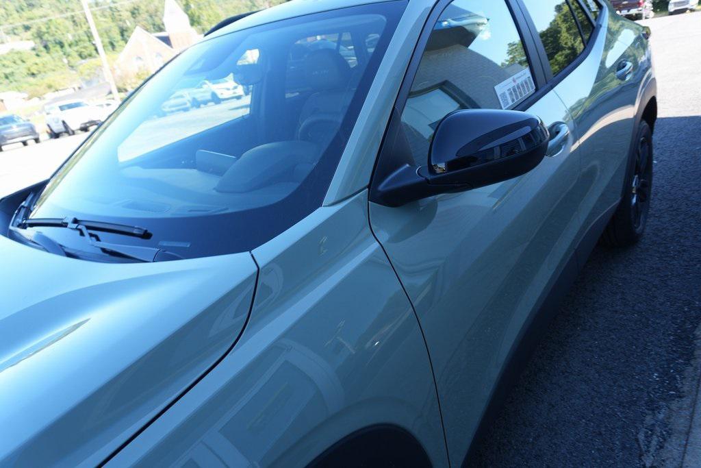 new 2025 Chevrolet Trax car, priced at $25,573