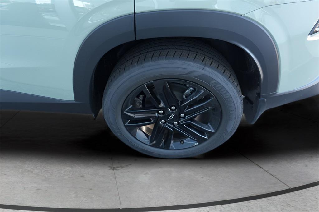 new 2025 Chevrolet Trax car, priced at $25,573