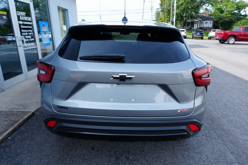 new 2025 Chevrolet Trax car, priced at $23,555
