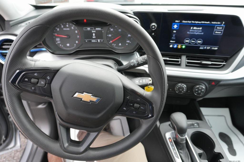 used 2025 Chevrolet Trax car, priced at $21,196