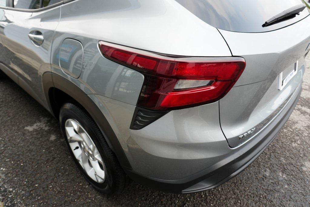 used 2025 Chevrolet Trax car, priced at $21,196
