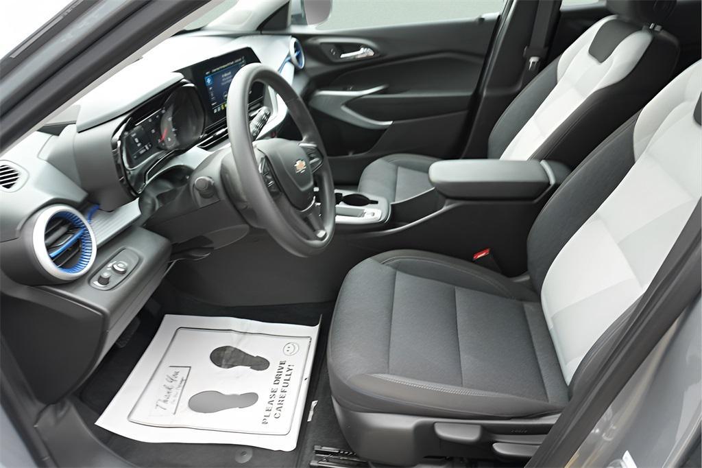 used 2025 Chevrolet Trax car, priced at $21,196