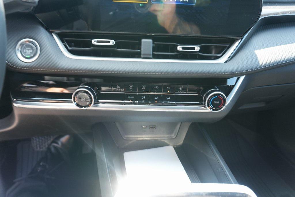 new 2026 Chevrolet Equinox car, priced at $30,980