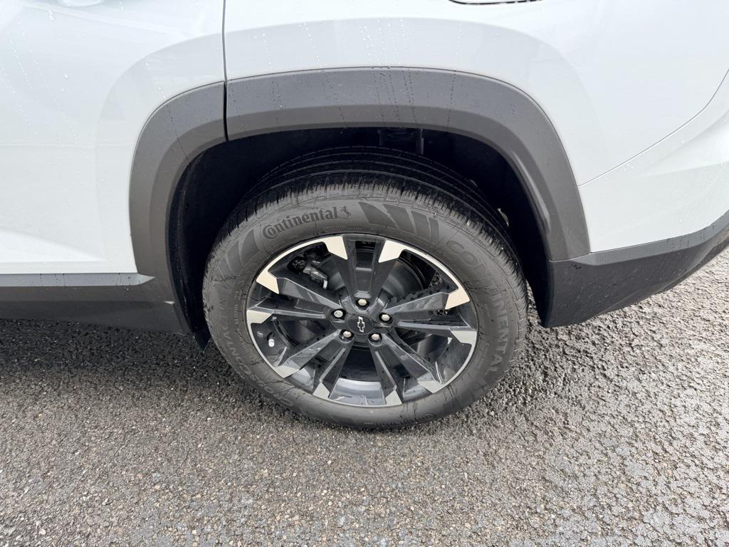 new 2026 Chevrolet Equinox car, priced at $39,218