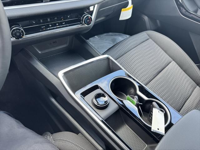 new 2026 Chevrolet Equinox car, priced at $31,040