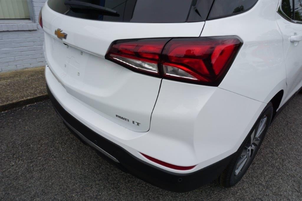 new 2024 Chevrolet Equinox car, priced at $33,134